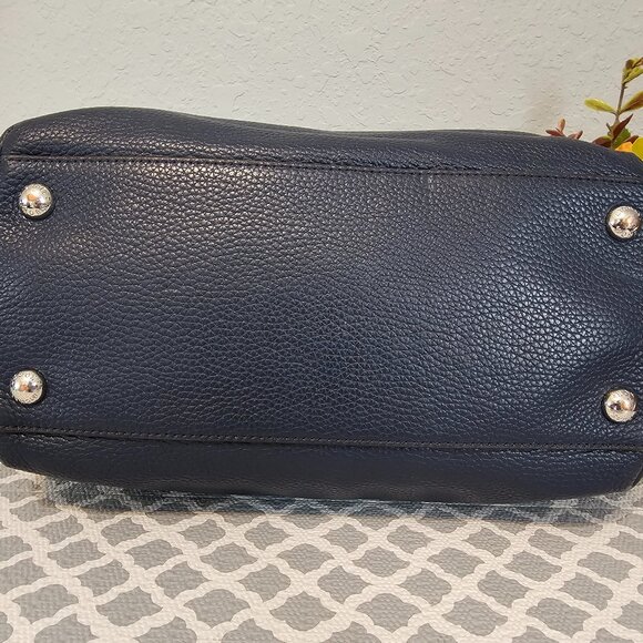 Michael Kors Harper Large Tote – Navy Pebbled Leather | EUC - Picture 7 of 16